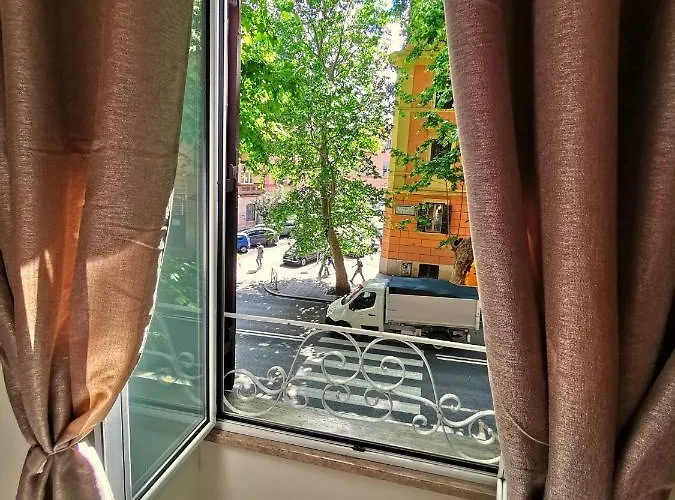 Centroroma לינה וארוחת בוקר *